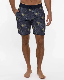 TravisMathew Shorts><noscript><img width=
