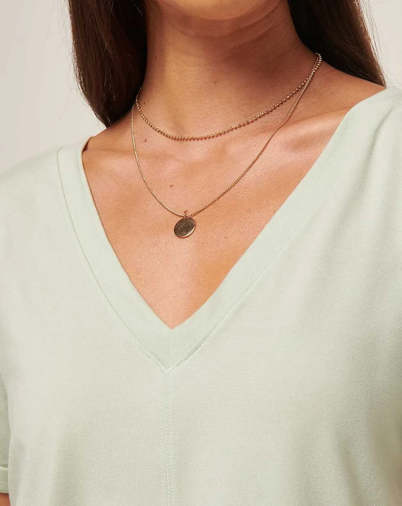 TravisMathew Shirts & Tops>Calm Waters Vneck Top