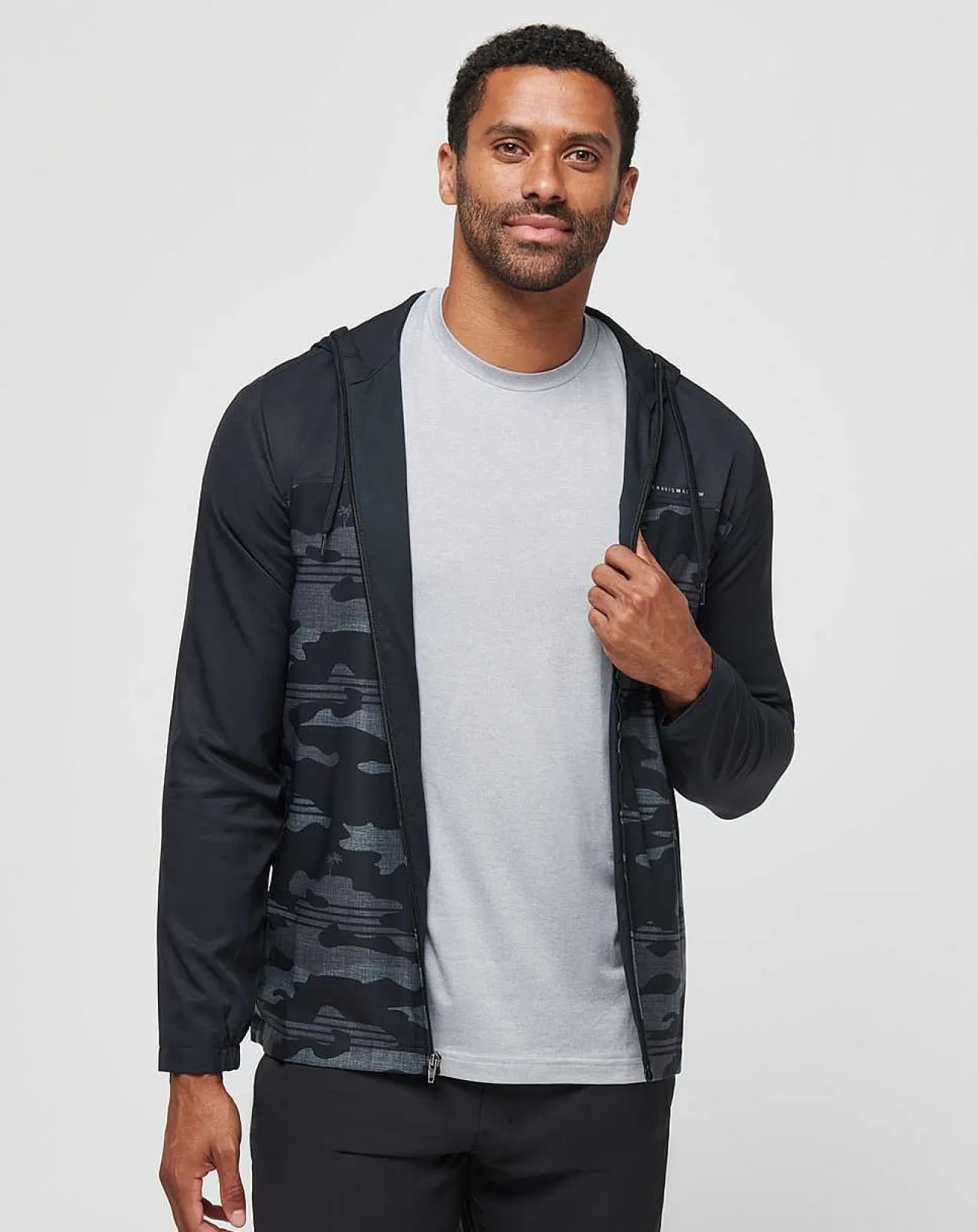 TravisMathew Hoodies & Sweatshirts>Camo Tech Hoodie