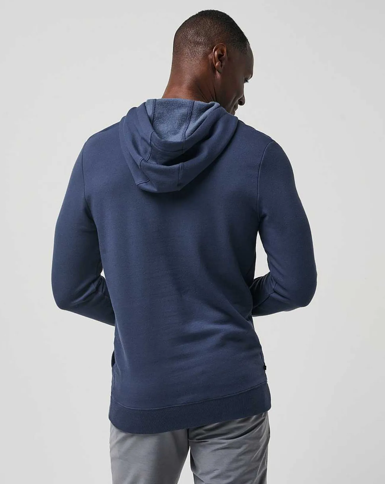 TravisMathew Hoodies & Sweatshirts>Cloud Hoodie