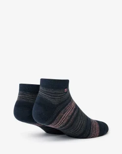 TravisMathew Socks><noscript><img width=