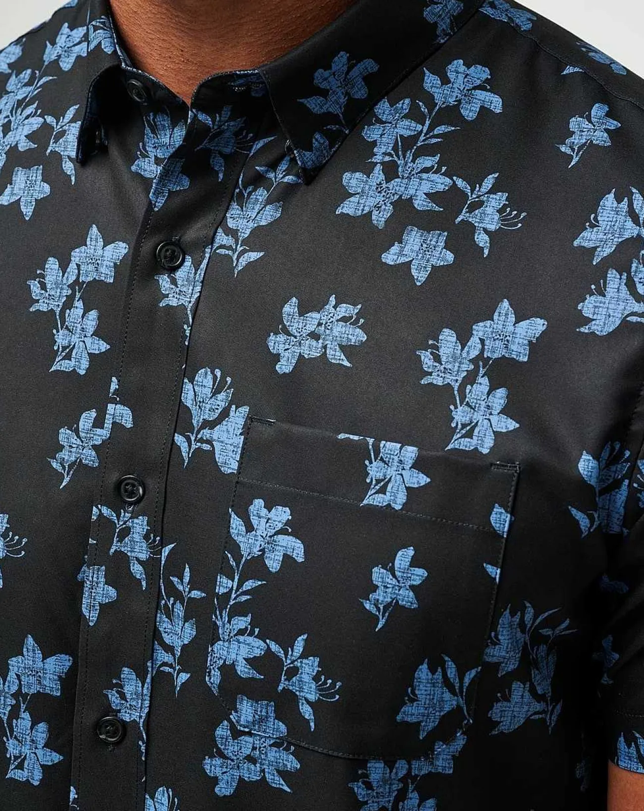 TravisMathew Button-Ups>Mist On The Lake Button-Up
