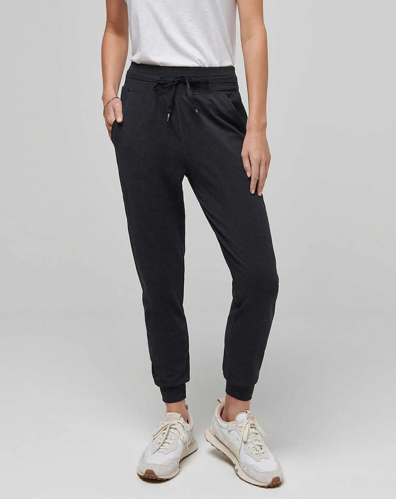 TravisMathew Pants>Moveknit Tie Jogger