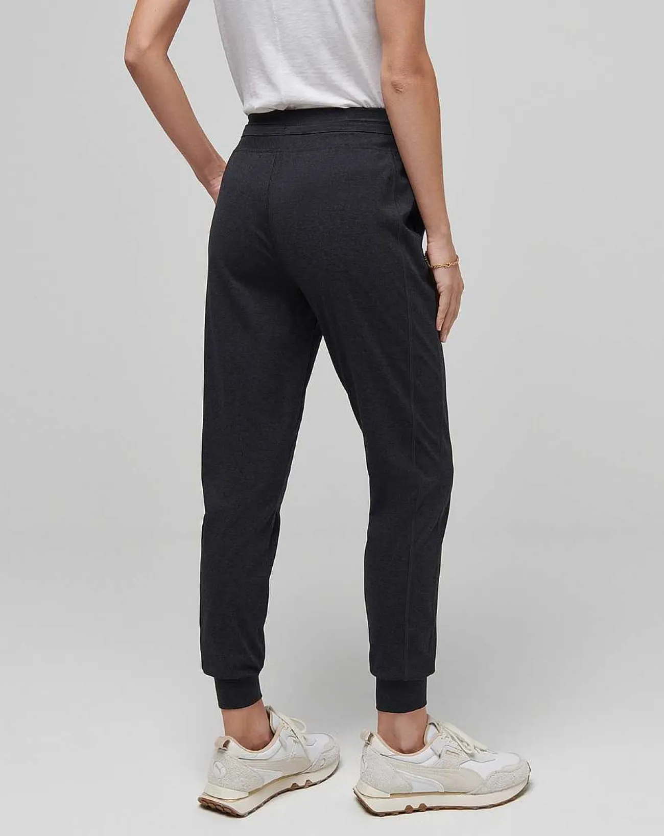 TravisMathew Pants>Moveknit Tie Jogger