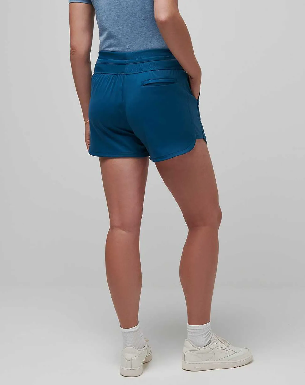 TravisMathew Shorts>Moveknit Tie Short