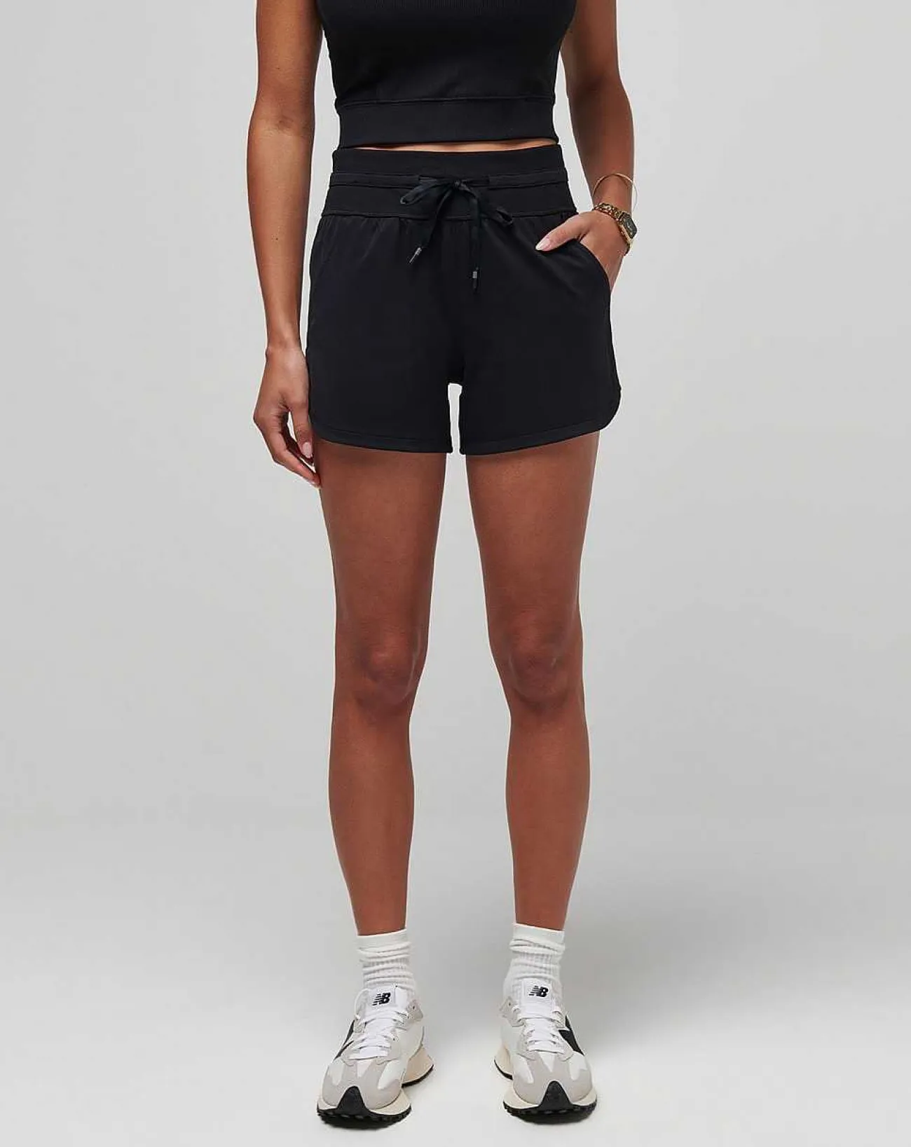 TravisMathew Shorts>Moveknit Tie Short