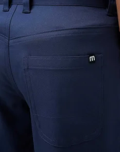TravisMathew Youth Bottoms><noscript><img width=