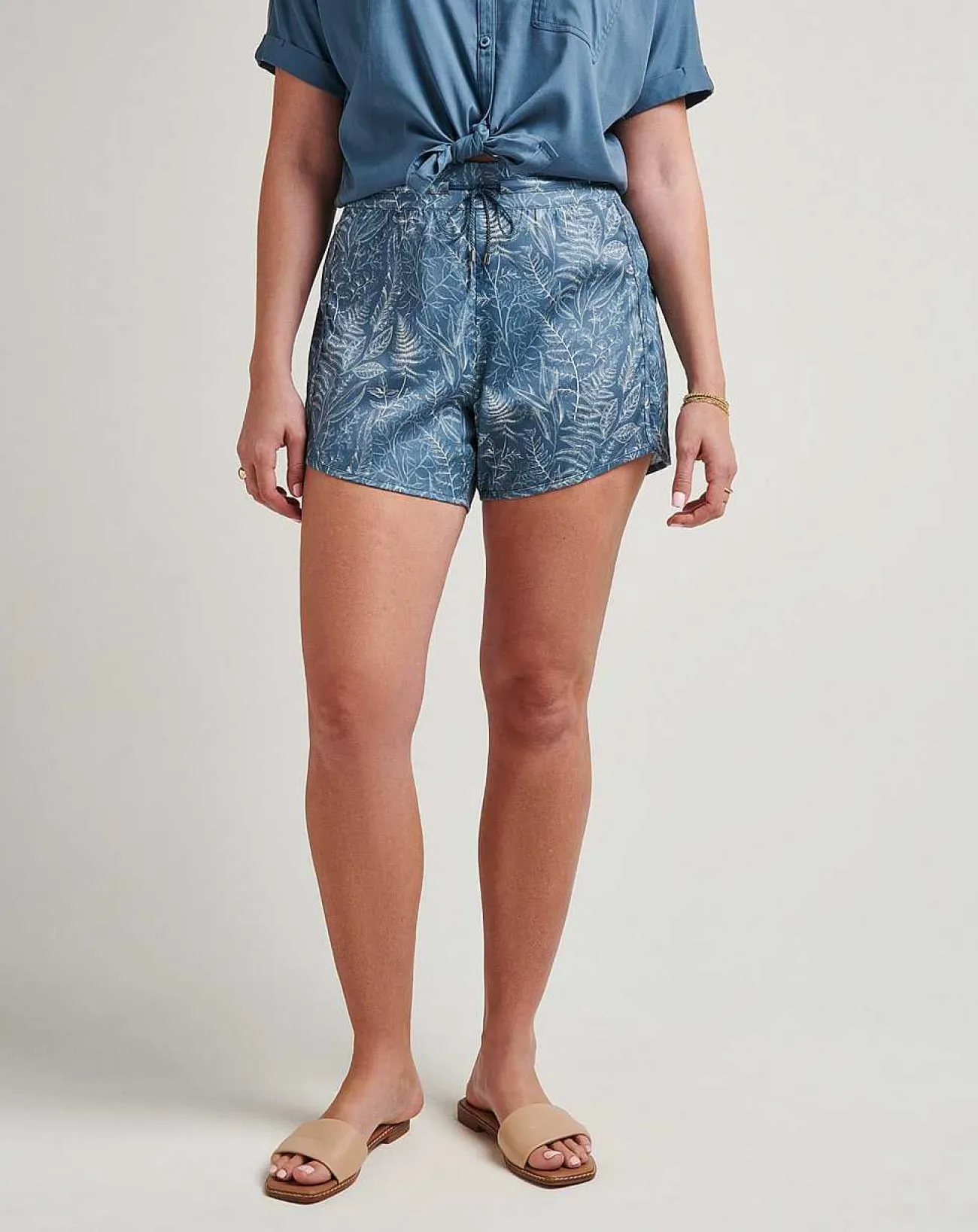 TravisMathew Shorts>Out To Sea Short
