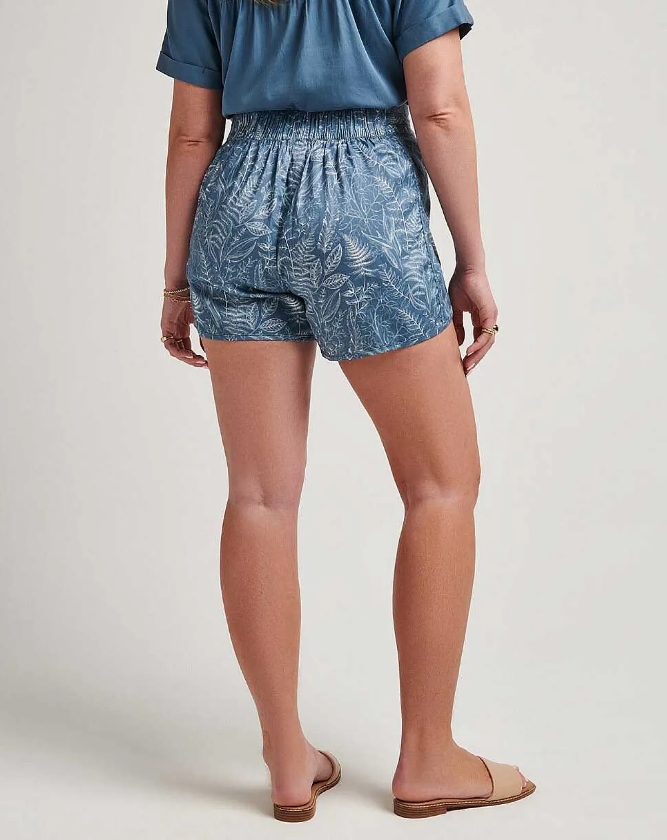 TravisMathew Shorts>Out To Sea Short