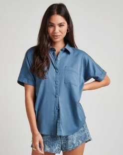 TravisMathew Shirts & Tops><noscript><img width=