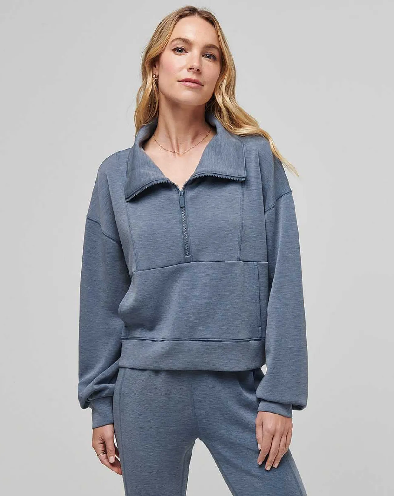 TravisMathew Hoodies & Pullovers>Skyloft Soft Half Zip