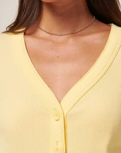 TravisMathew Shirts & Tops><noscript><img width=