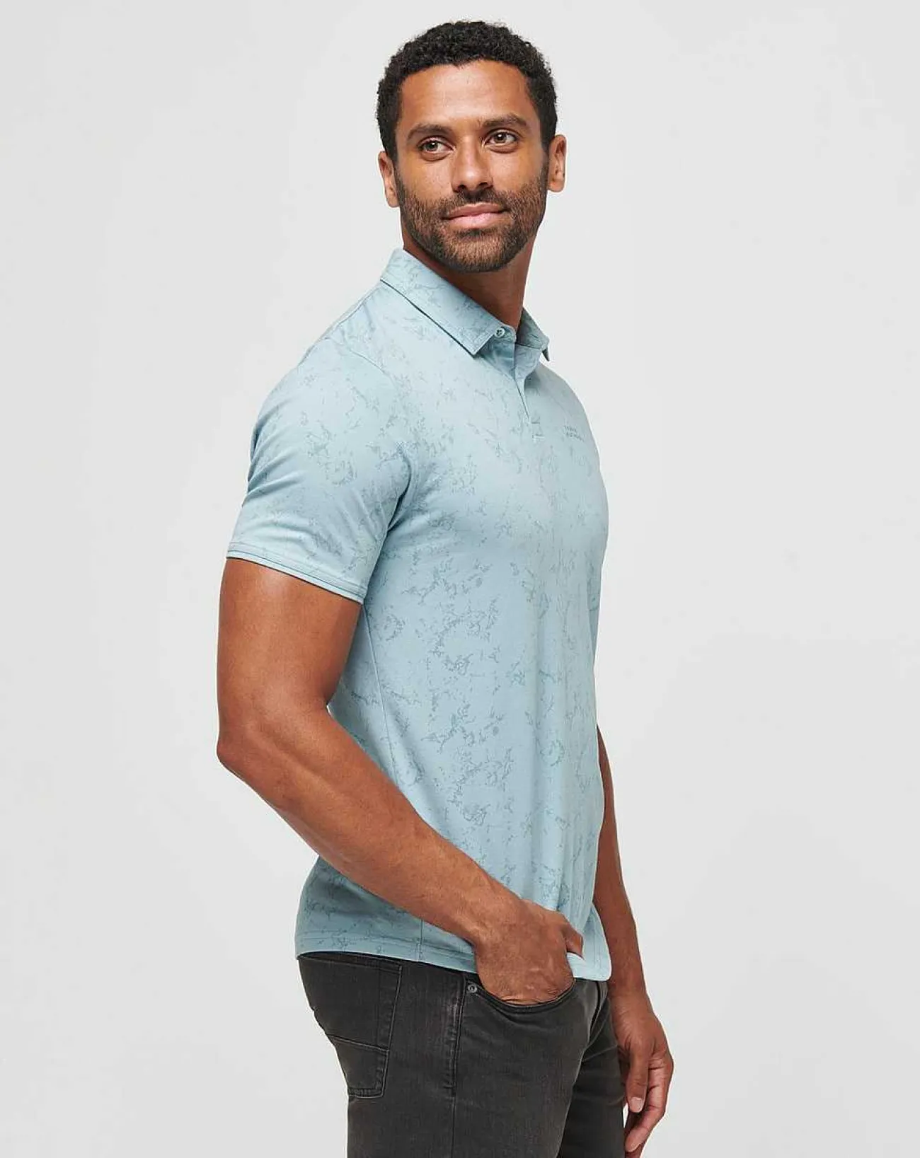 TravisMathew Polos>Warmer Tides Scoop Polo